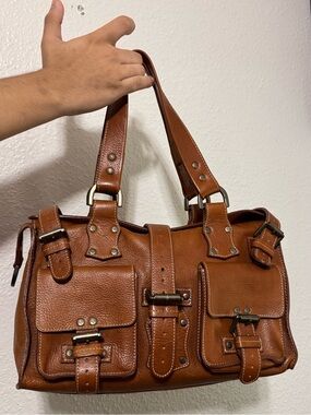 Jolie Femme Tan Leather Shoulder Bag